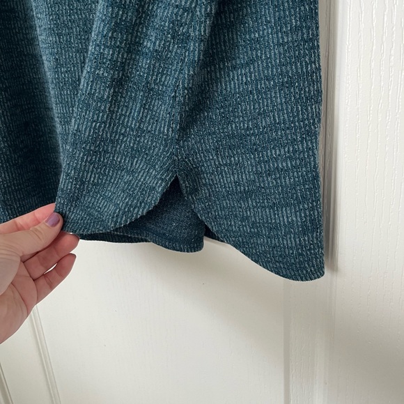 Max Studio Cozy Teal Top - 1X - Picture 3 of 8